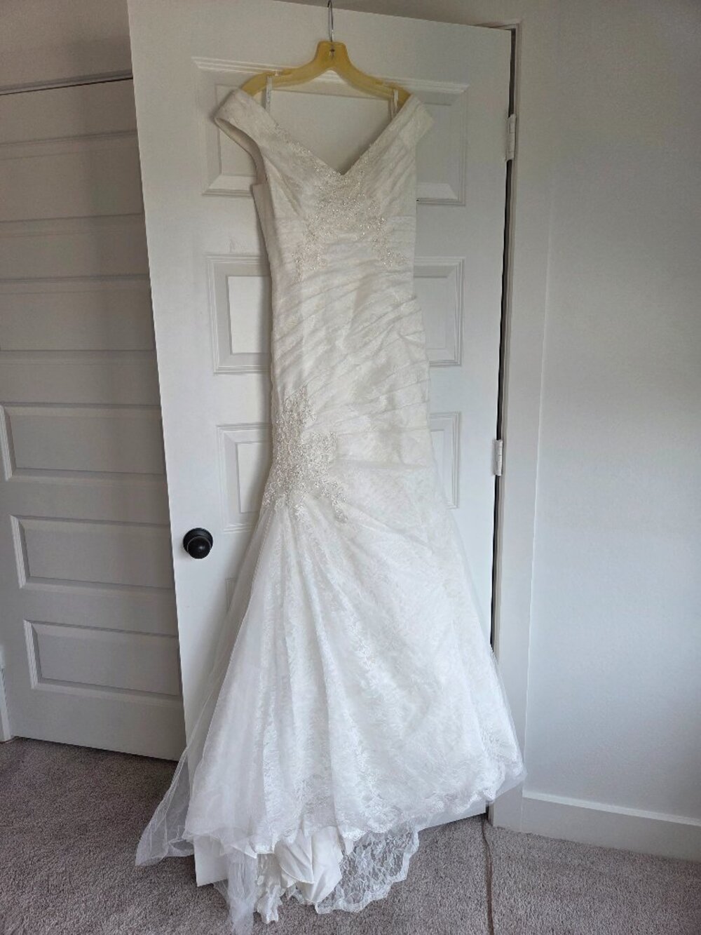 Beautiful Lace Wedding Dress